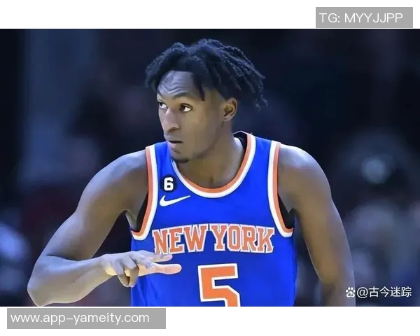 格莱姆斯回应后卫线拥挤问题强调加速比赛节奏提升球队表现